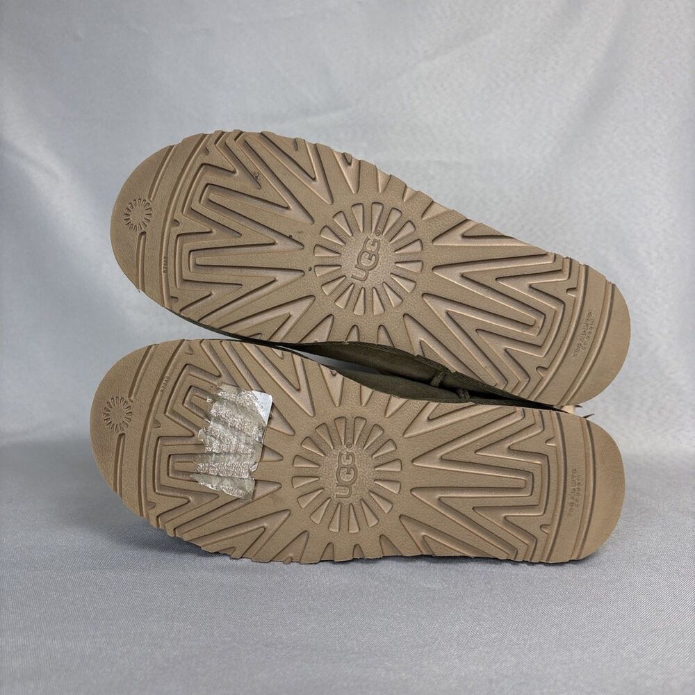 Womens UGG Boots Sz 9 Bailey Bow  Short ALP Antelope Green Suede Boho Festival - Picture 14 of 16